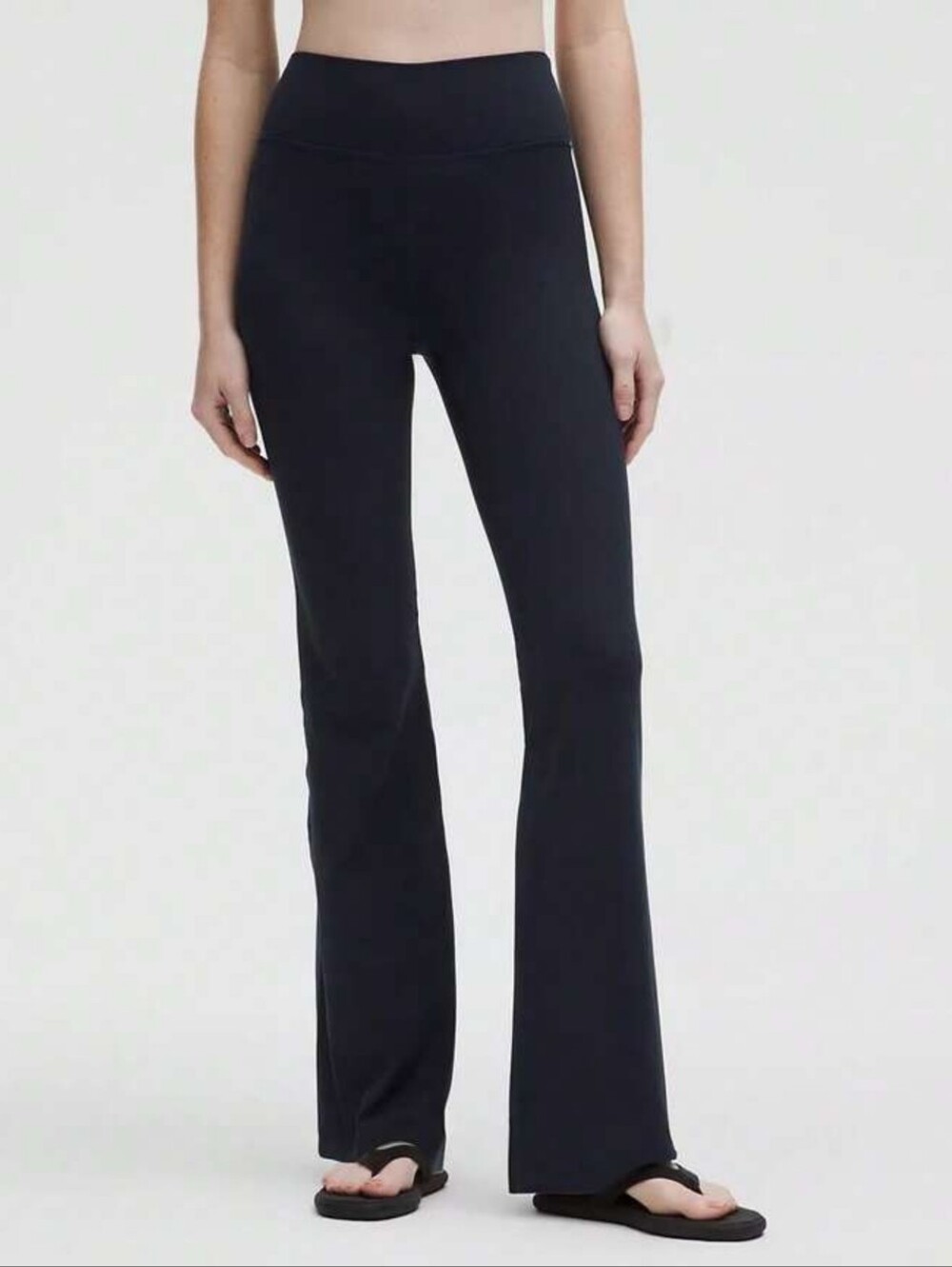 Lululemon Groove Nulu High Rise Flared Pant Black Size 2